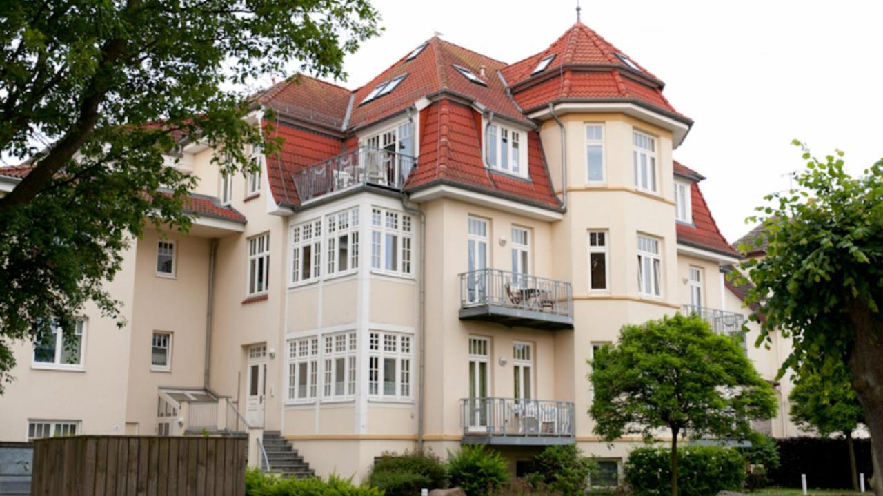 Villa Duene Mit Grosser Sonnenterrasse, Kamin, Wlan Und Tiefgarage Fuer 2-4 Personen Kuehlungsborn Ngoại thất bức ảnh